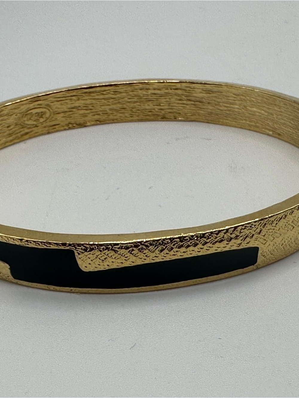 Trifari Gold-Tone Bangle with Black Enamel Inlay, Vintage - Picture 6 of 8